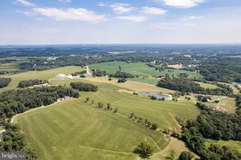 2200 Fairmount Rd, Hampstead, MD 21074