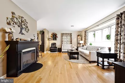 4207 Hillcrest Ave, Hampstead, MD 21074 photo 4