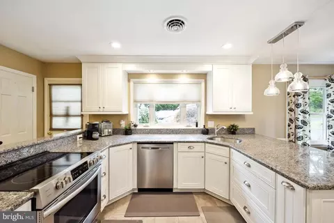 4207 Hillcrest Ave, Hampstead, MD 21074 photo 12