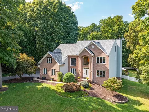 5737 Nano Dr, Sykesville, MD 21784