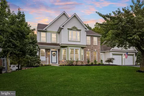 820 Caren Dr, Eldersburg, MD 21784
