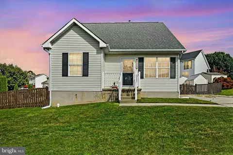 1191 Seattle Dr, Hampstead, MD 21074