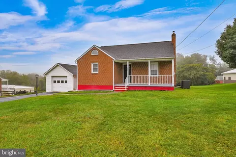 1435 Fairmount Rd, Hampstead, MD 21074 photo 2