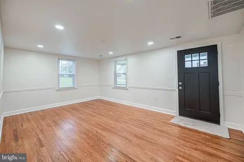 1435 Fairmount Rd, Hampstead, MD 21074 photo 3