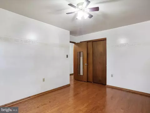 Bedroom - 441 Warfieldsburg Rd, Westminster, MD 21157 photo 4 of 6
