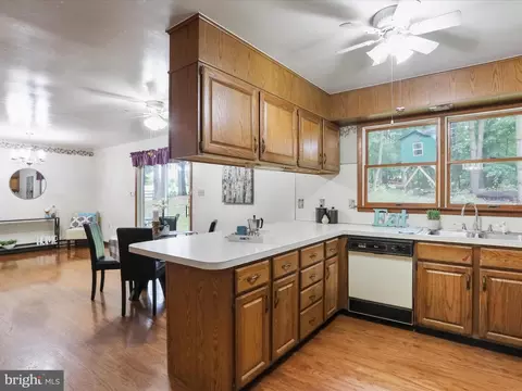 Kitchen - 441 Warfieldsburg Rd, Westminster, MD 21157 photo 4 of 4