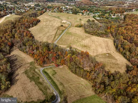 View/Area - 0707007728 Hook Rd #DEVONSHIRE, Westminster, MD 21157 photo 3 of 4