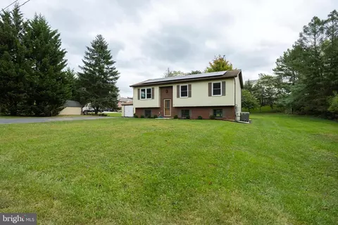 Exterior - 507 Mark Dr, Westminster, MD 21157 photo 3 of 8