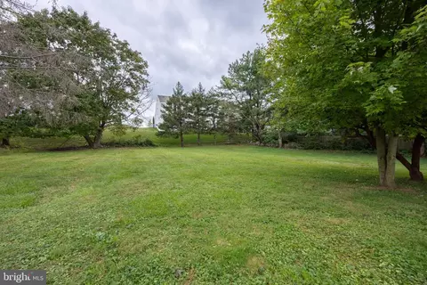 Exterior - 507 Mark Dr, Westminster, MD 21157 photo 6 of 8