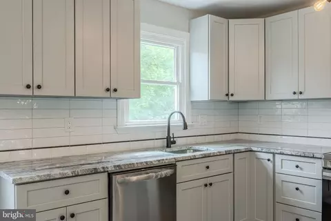 Kitchen - 507 Mark Dr, Westminster, MD 21157 photo 2 of 2
