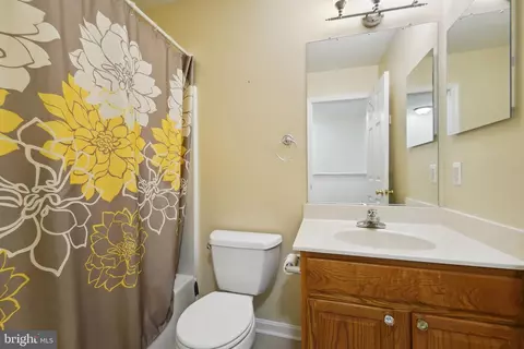Bath - 1798 Upper Forde Ln, Hampstead, MD 21074 photo 1 of 2