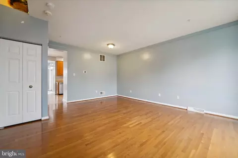 Living - 1798 Upper Forde Ln, Hampstead, MD 21074 photo 2 of 3