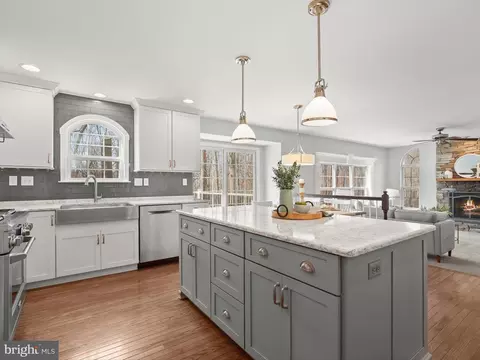 Kitchen - 878 Backbone Ct, Westminster, MD 21157 photo 2 of 5