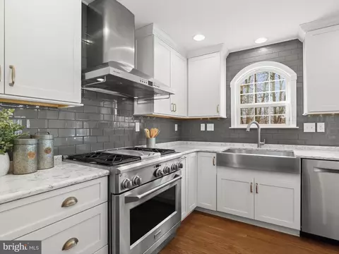 Kitchen - 878 Backbone Ct, Westminster, MD 21157 photo 1 of 5