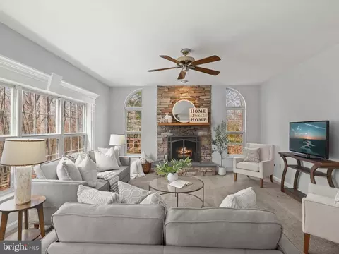 Living - 878 Backbone Ct, Westminster, MD 21157 photo 7 of 7