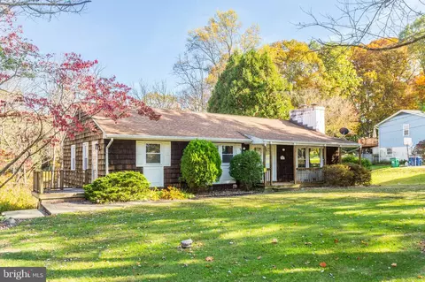 2123 Woodview Rd, Finksburg, MD 21048