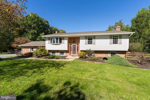 1526 Miller Rd, Westminster, MD 21158