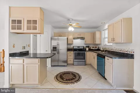 452 Baronets Ct, Westminster, MD 21157 photo 9