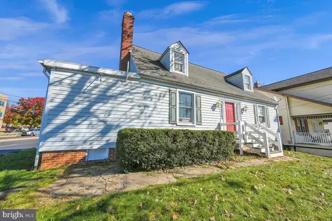 421 Malcolm Dr, Westminster, MD 21157 photo 4