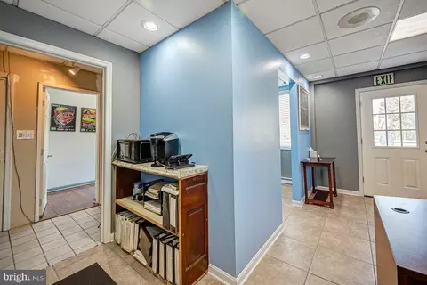 421 Malcolm Dr, Westminster, MD 21157 photo 12