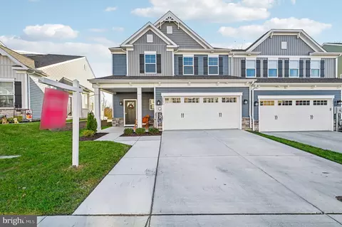 2808 Town View Cir, New Windsor, MD 21776