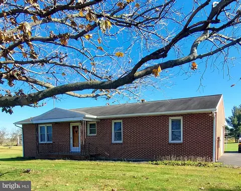 5215 Harney Rd, Taneytown, MD 21787