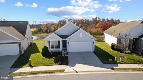522 Clubside Dr #238, Taneytown, MD 21787