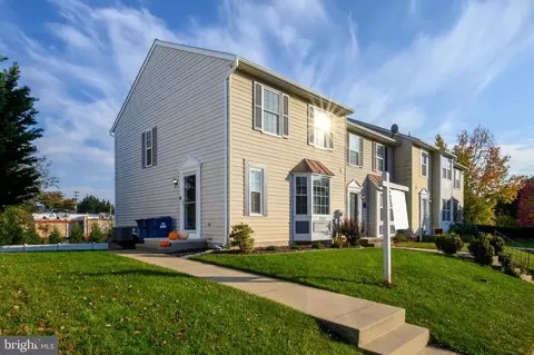 1233 Seron Ct, Eldersburg, MD 21784