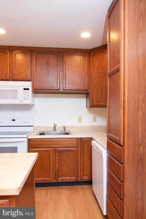 913 Clearview Ave, Hampstead, MD 21074 photo 9