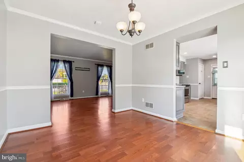 Entry Way - 1427 Fairmount Rd, Hampstead, MD 21074 photo 3 of 7