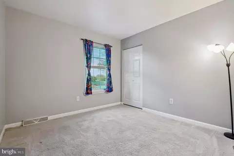 Bedroom - 1427 Fairmount Rd, Hampstead, MD 21074 photo 3 of 4