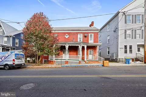 126 Church St, New Windsor, MD 21776