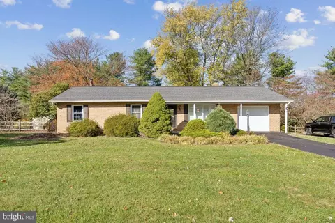 904 Lucabaugh Mill Rd, Westminster, MD 21157