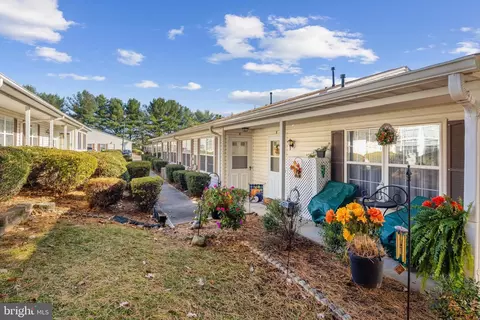 1815 Vincenza Dr #F, Eldersburg, MD 21784