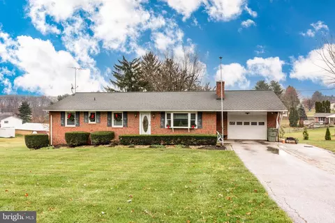 1643 Saint Paul St, Hampstead, MD 21074