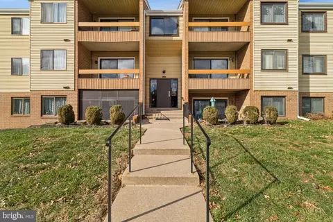 1004 Scarlet Oak Ct #1C, Hampstead, MD 21074 photo 2