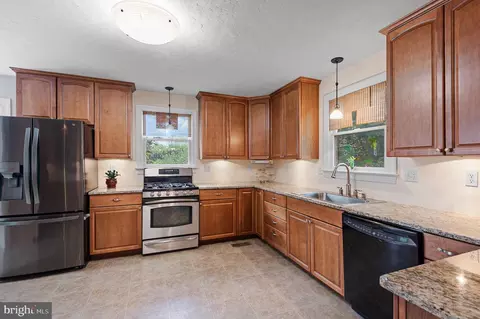 409 E Main St, Westminster, MD 21157 photo 14