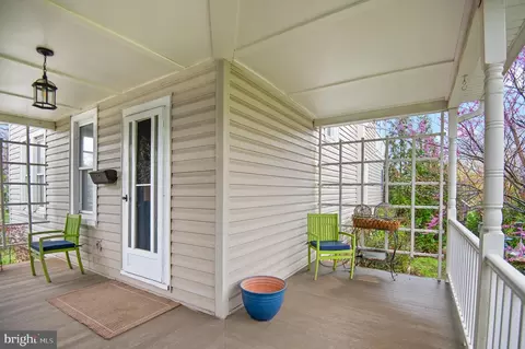 409 E Main St, Westminster, MD 21157 photo 2