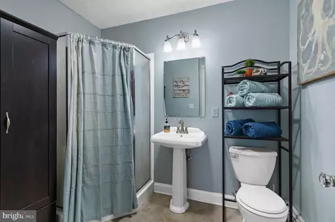 409 E Main St, Westminster, MD 21157 photo 8