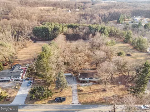 2001 E Deep Run Rd E, Manchester, MD 21102 photo 4