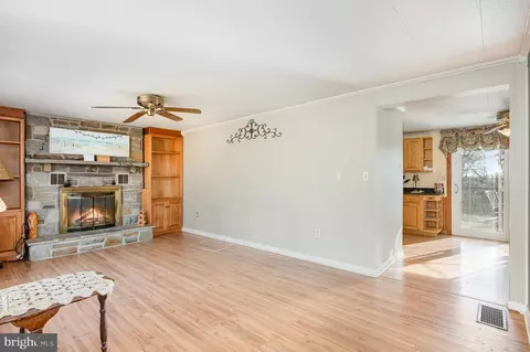 2001 E Deep Run Rd E, Manchester, MD 21102 photo 6