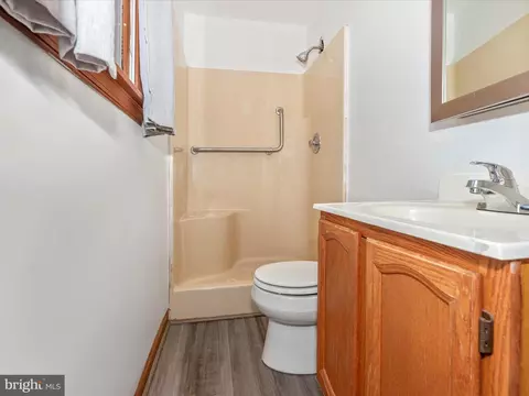 Bath - 4040 Carrollton Rd, Upperco, MD 21155 photo 1 of 2
