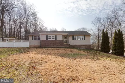 211 Kirkhoff Rd, Westminster, MD 21158