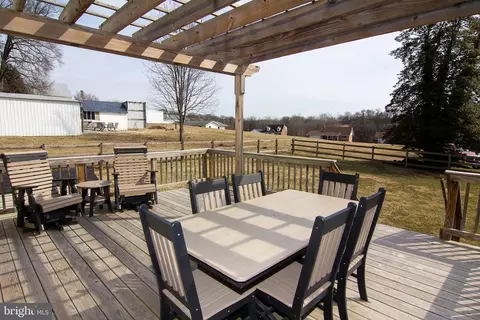 Exterior - 201 Maple Ave, New Windsor, MD 21776 photo 5 of 6