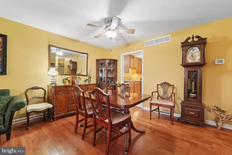 990 Eckard Ct, Westminster, MD 21158 photo 11