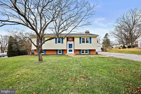 303 Queen Anne Cir, Westminster, MD 21157