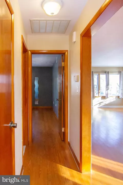 Entry Way - 704 Stone Rd, Westminster, MD 21158 photo 3 of 5