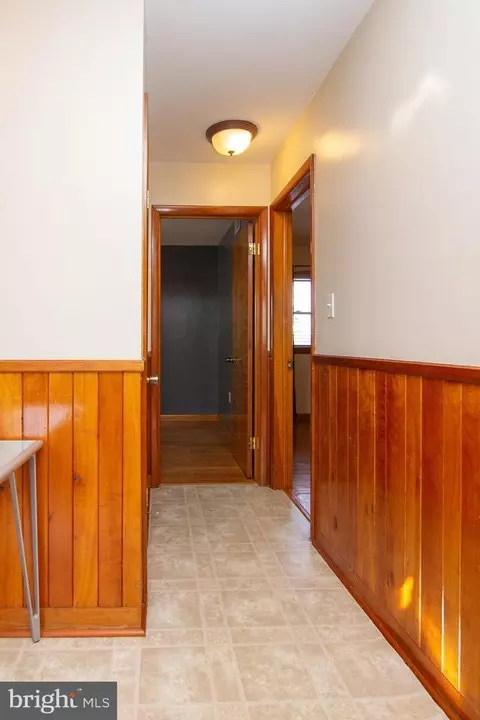Entry Way - 704 Stone Rd, Westminster, MD 21158 photo 2 of 5