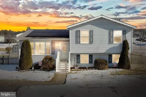 401 Stacy Lee Ct, Westminster, MD 21158