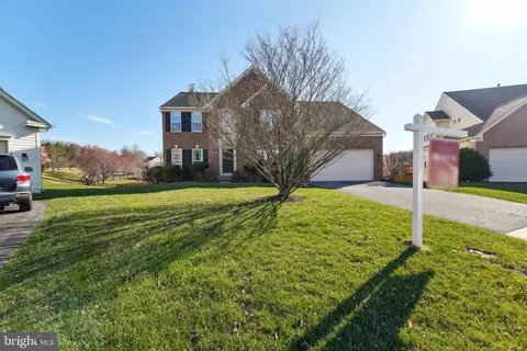 1972 Andrew Ct, Marriottsville, MD 21104